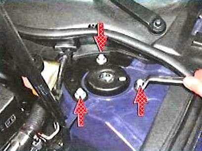 Заміна та перевірка передньої амортостійки Toyota Camry