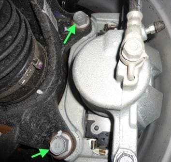 ремонт маточини переднього колеса Toyota Camry