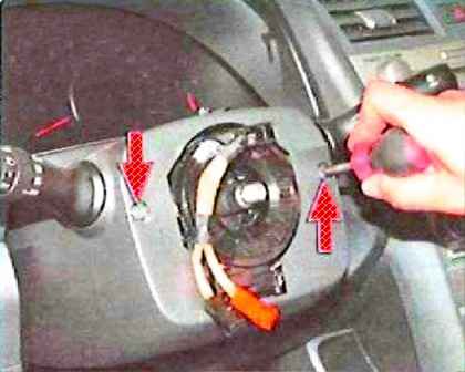 Как снять и установить рулевую колонку автомобиля Toyota Camry