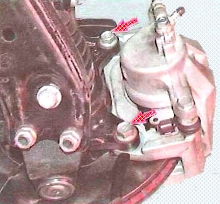 Ремонт механізму гальм передніх коліс Toyota Camry