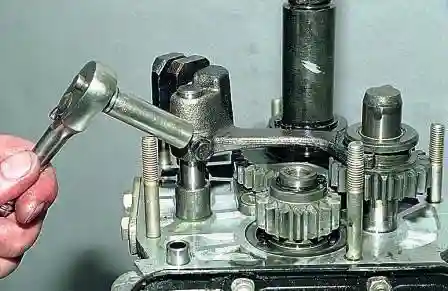 Ремонт коробки передач автомобиля ВАЗ-2107