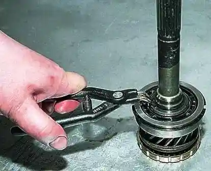 Ремонт коробки передач автомобиля ВАЗ-2107