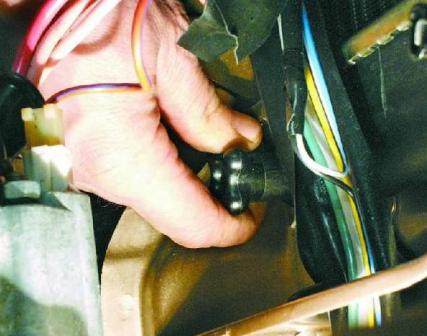 Как проверить и заменить термостат автомобиля ВАЗ-2109