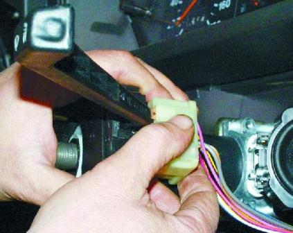 Как снять панель приборов автомобиля ВАЗ-2109