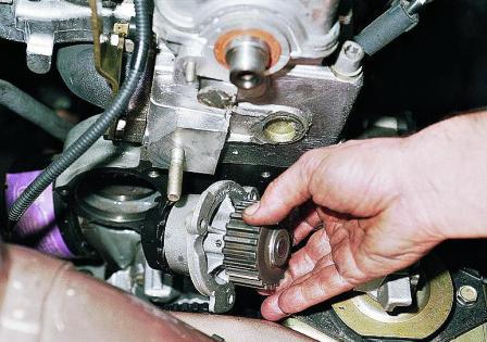 Как заменить насос охлаждающей жидкости двигателей ВАЗ-2111, -2110
