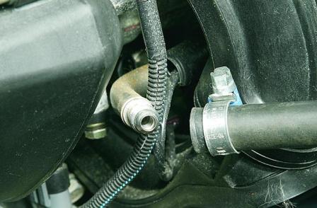 Проверка давления топлива и замена фильтра с двигателем ВАЗ-21124