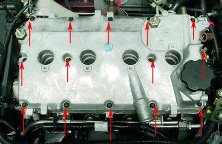 Снятие крышки головки блока цилиндров двигателя ВАЗ-21124