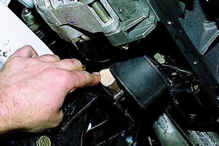Замена прокладки поддона картера двигателя на автомобиле ВАЗ-21213, ВАЗ-21214
