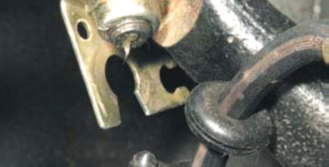 Замена смазки в подшипниках ступицы переднего колеса Niva Chevrolet
