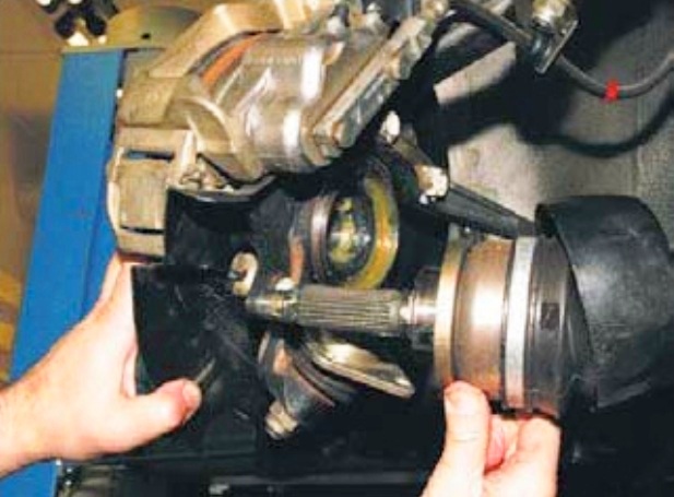 Снятие и установка приводов передних колес Niva Chevrolet
