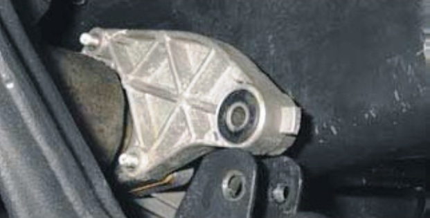 Снятие и установка приводов передних колес Niva Chevrolet