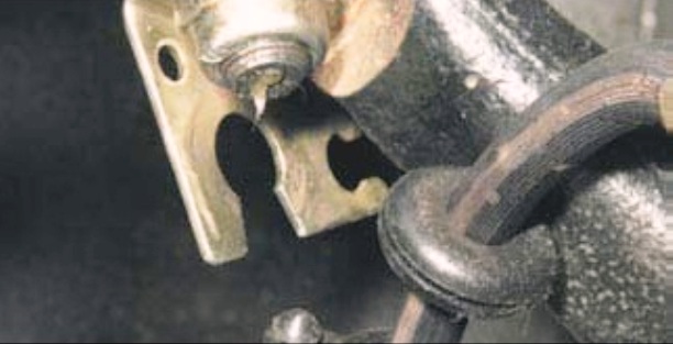 Замена шлангов и трубопроводов гидропривода тормозов Niva Chevrolet