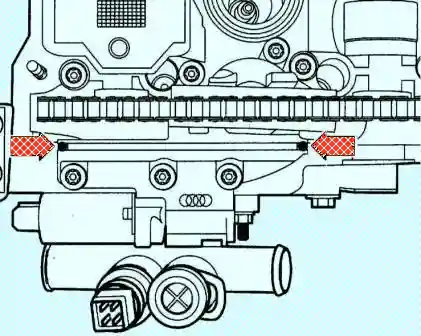 Смажьте места указанные стрелками