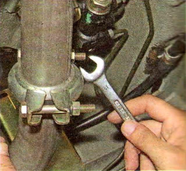 Removing the main silencer VAZ-21114