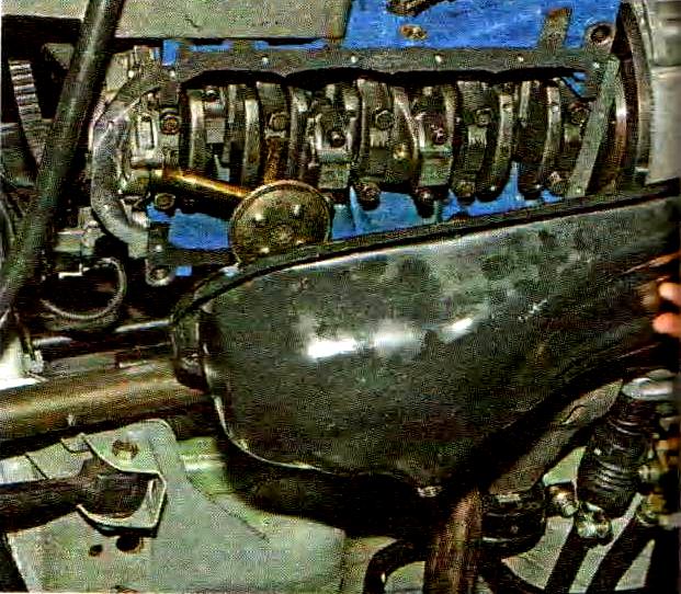 Entfernen und Installieren des Öls Empfänger des VAZ-21114-Motors