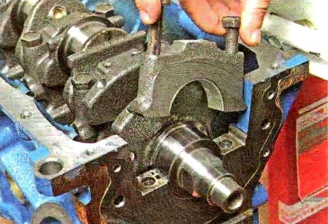 Як розібрати та зібрати двигун ВАЗ-21114