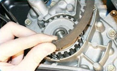 Replacing the timing belt and tensioner VAZ-21126