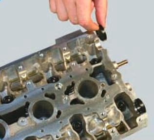Reparación de la culata del motor VAZ-21126 motor