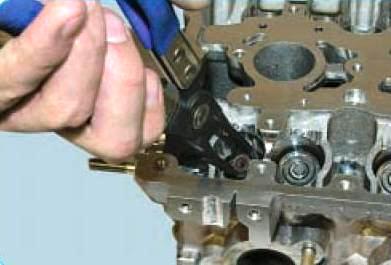 Reparatur des Zylinderkopfs des VAZ-21126 Motor