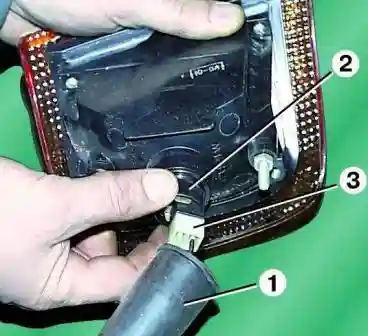 Замена лампы поворотки