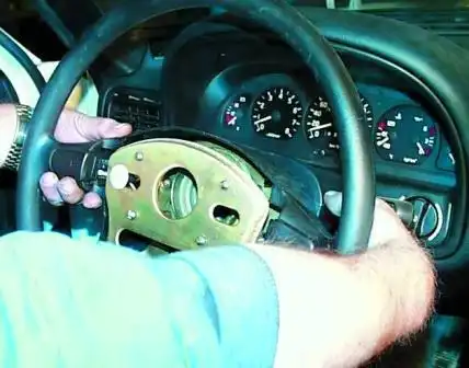 Снятие руля на автомобиле "Волга"