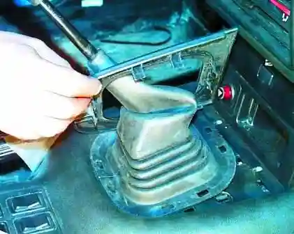 Снятие и установка коробки передач ГАЗ-3110