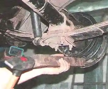 Как снять полуось на ГАЗ-3110