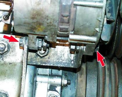Replacing the ZMZ-402 alternator drive belt