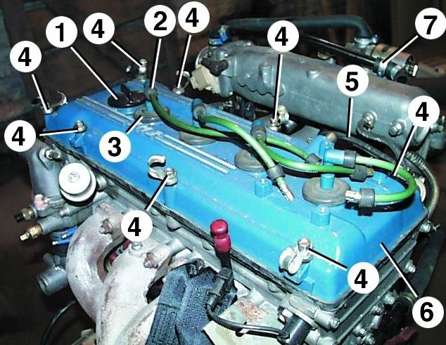 Extracción e instalación de la transmisión del árbol de levas del motor ZMZ-406