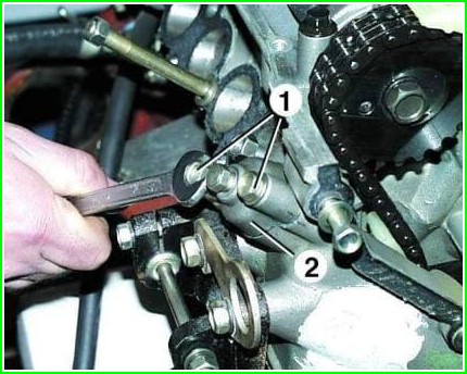 ZMZ-406 engine chain tensioner