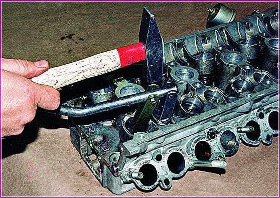 How to replace engine valve seals ZMZ-405, ZMZ- 406