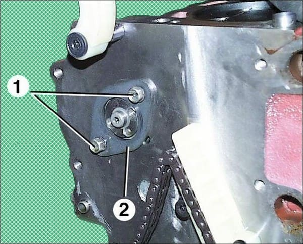 Extracción e instalación del eje intermedio del motor ZMZ-406