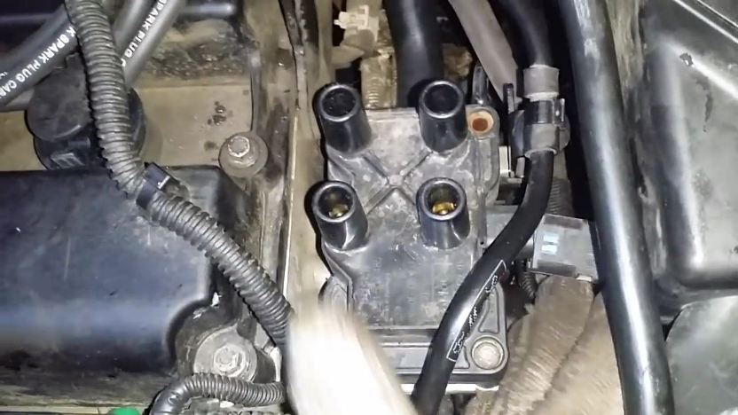 Проверка и замена датчика температуры охлаждающей жидкости Ford Focus