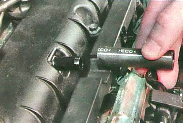 Очистка системы вентиляции картера Ford Focus