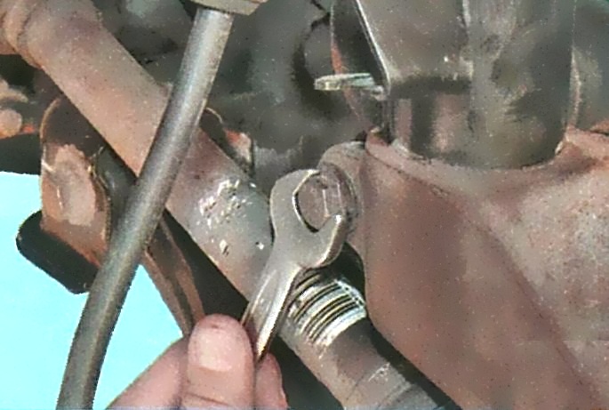 Снятие и установка поворотного кулака Ford Focus