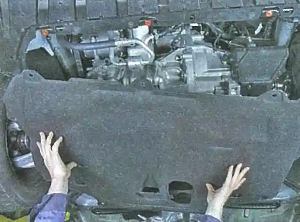 Снятие и установка приводов передних колес Ford Focus