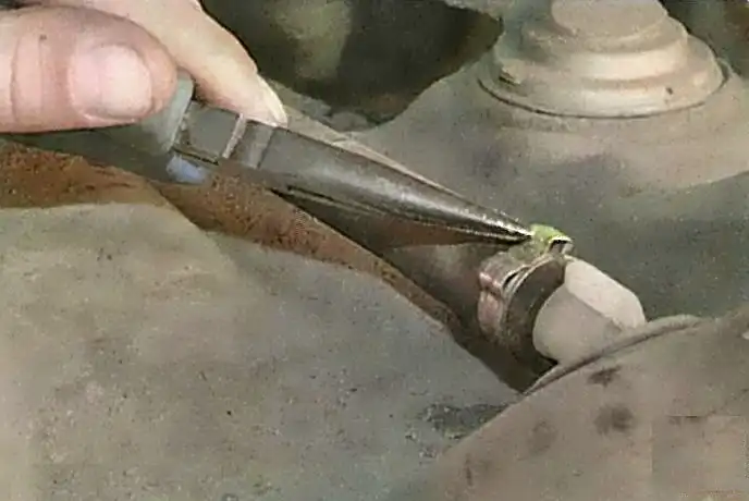 Снятие и установка топливного бака Ford Focus Снятие и установка топливного бака Ford Focus