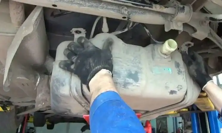 Снятие и установка топливного бака Ford Focus Снятие и установка топливного бака Ford Focus