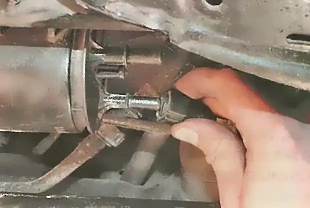 Снятие и установка топливного бака Ford Focus Снятие и установка топливного бака Ford Focus