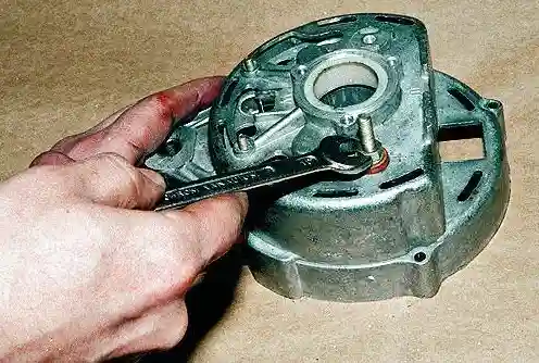 Разборка и проверка генератора 1631.3701