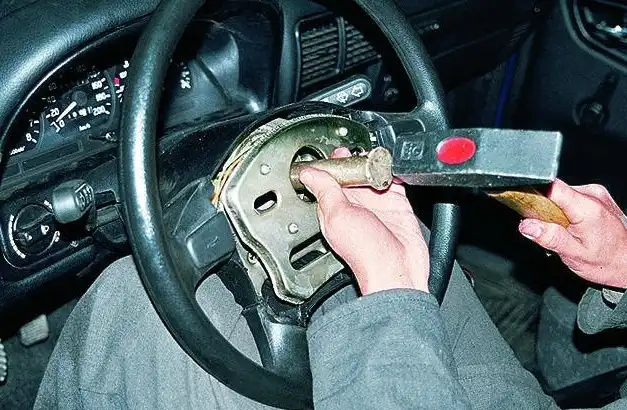 Снятие рулевого колеса автомобиля «Волга ГАЗ-3110»