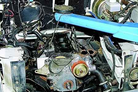 Removing and installing the ZMZ-406 engine of the Gazelle car