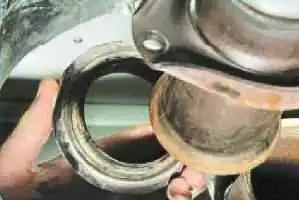 Снятие и установка катколлектора автомобиля Газель Снятие и установка катколлектора автомобиля Газель