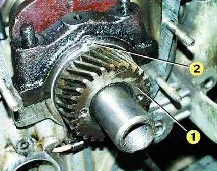 ZMZ-402 иінді білігін алу және орнату