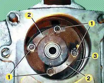 ZMZ-402 иінді білігін алу және орнату