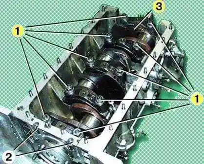 ZMZ-402 иінді білігін алу және орнату