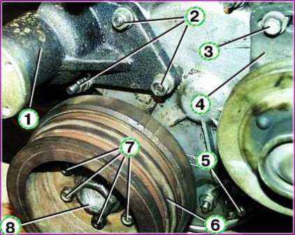Removing and installing the ZMZ-402 engine camshaft