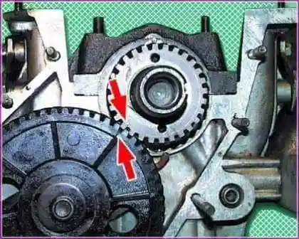 ZMZ-402 қозғалтқышының таратқыш білігін алу және орнату