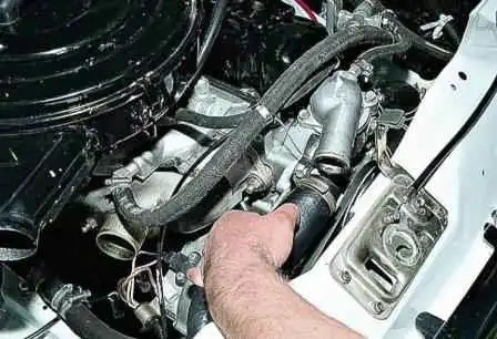 Як замінити охолодну рідину двигуна автомобіля Газель Як замінити охолодну рідину двигуна автомобіля Газель