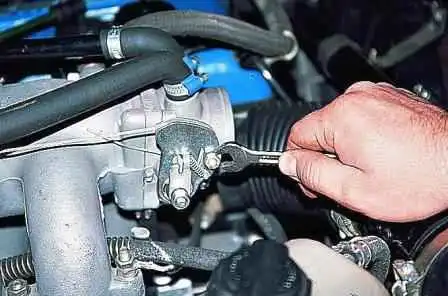 Gazelle throttle actuator adjustment